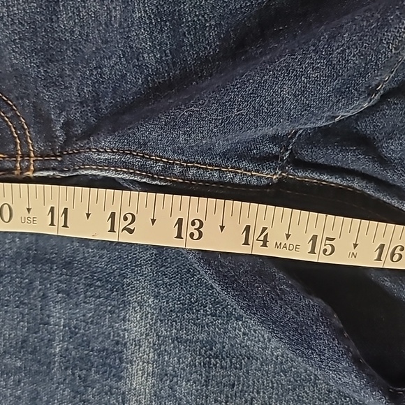 Old Navy Women's High-Rise O. G. Straight Distressed Jeans Stretch Size 28 - Picture 4 of 12